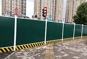 墨綠色復(fù)合圍擋